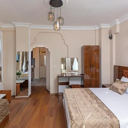 Grey House & Апартаменты *